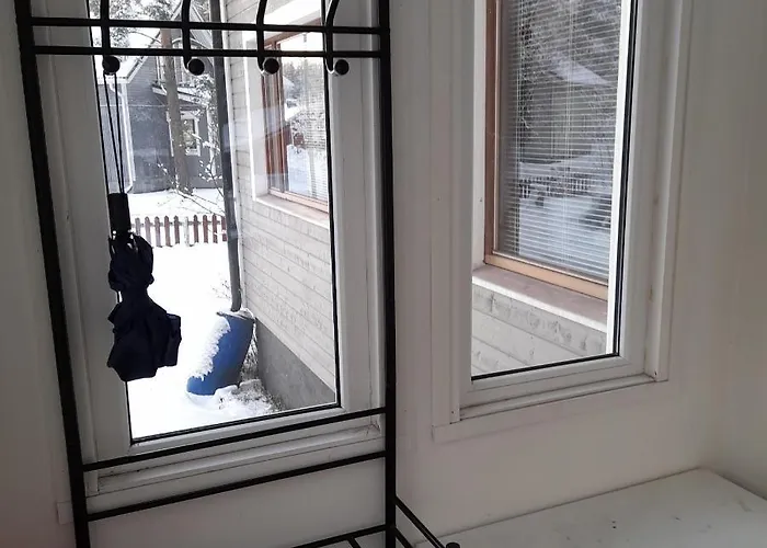 Omakotitalo Ykspihlajassa 110m2 דירה